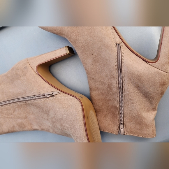 Chinese Laundry Tan Ankle Booties with Pointed Toe - Picture 7 of 7